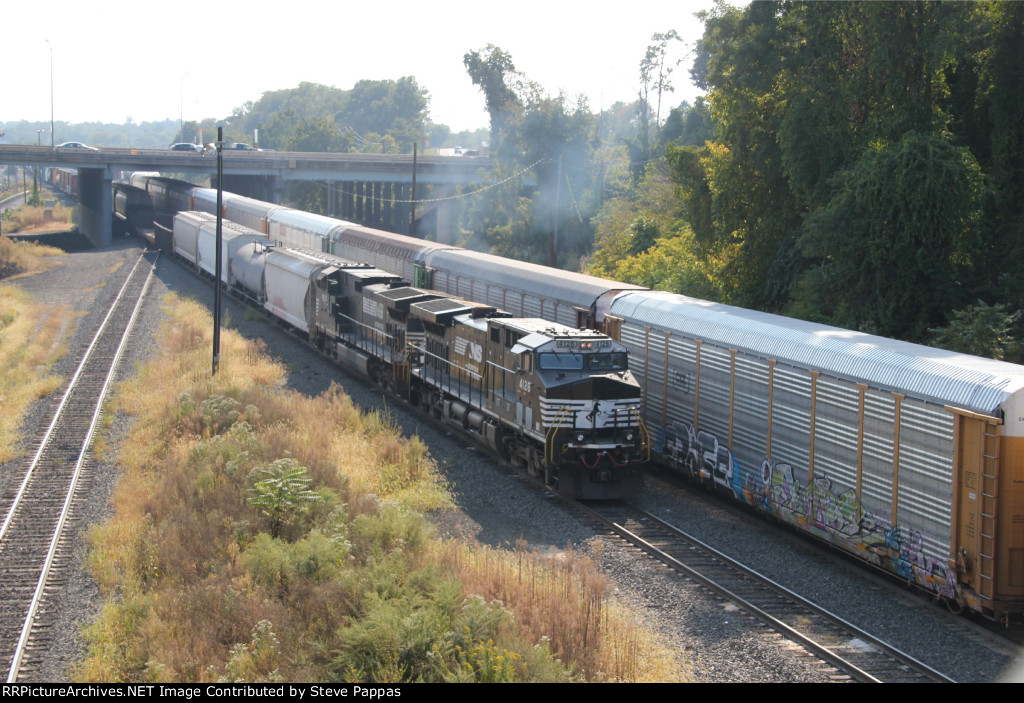 NS 4216 and 9637 lead train 15T out of Enola yard